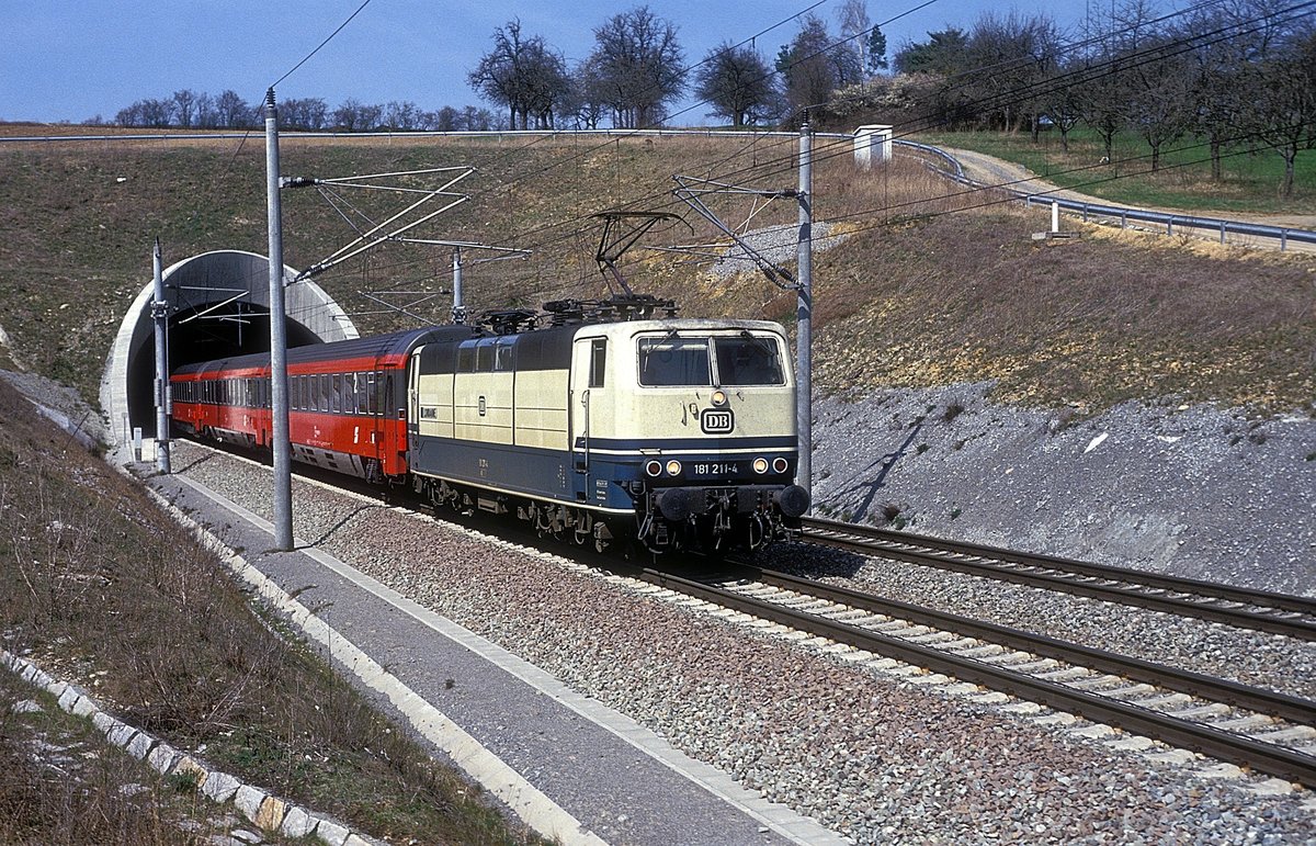 181 211  bei Vaihingen ( Enz )  09.04.93