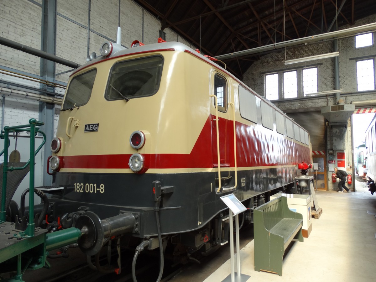 182 001-8 am 14.06.14 im DB Museum Koblenz Lützel
