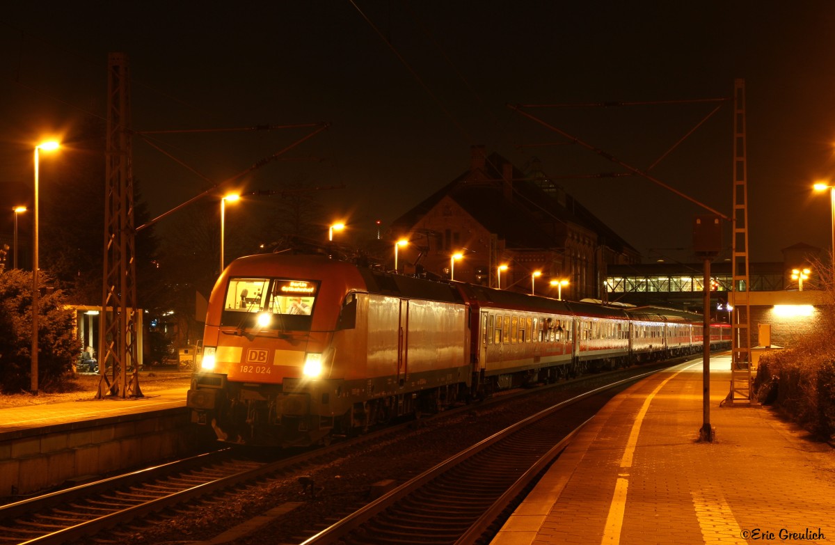 182 024 am 07.03.15. in Hamburg Harburg mit dem IRE von Hamburg nach Berlin.