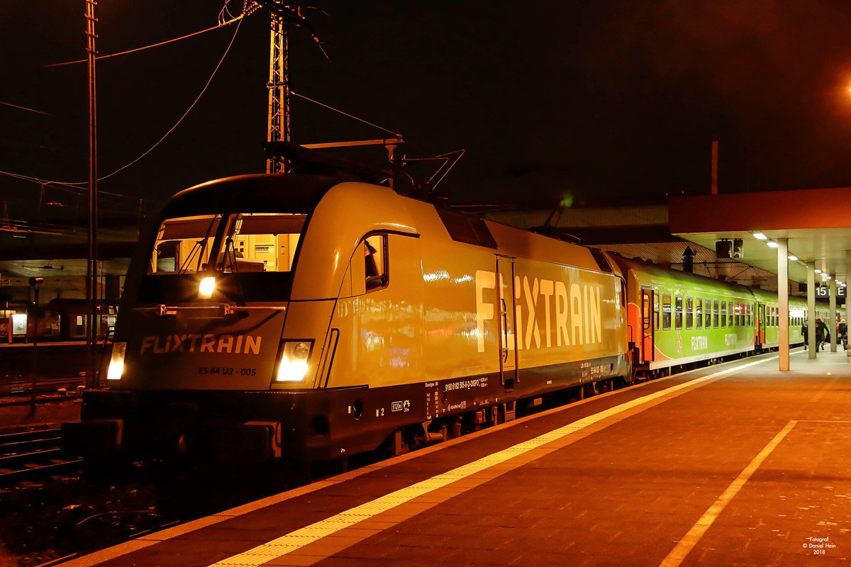 182 505 mit Flixtrain in D�sseldorf Hbf, M�rz 2018.