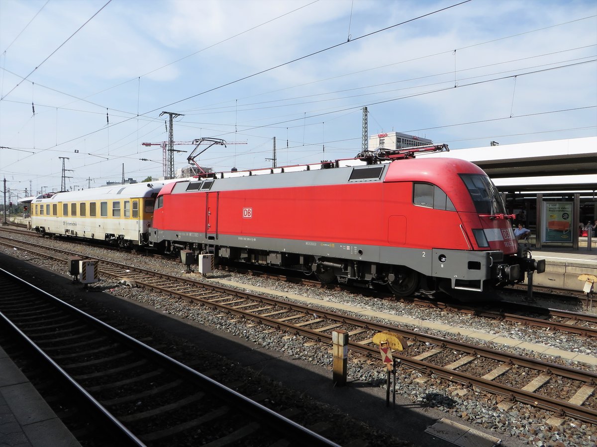 182 506 DB Systemtechnik mit Messwagen in Nürnberg Hbf. am 30.08.2017.