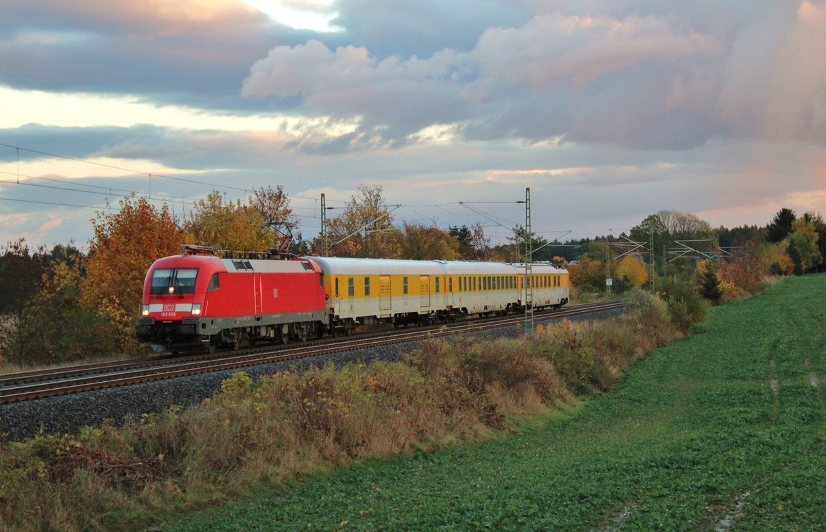 182 506 mit ST 94366 zu sehen am 02.11.16 an der Schöpsdrehe bei Plauen.