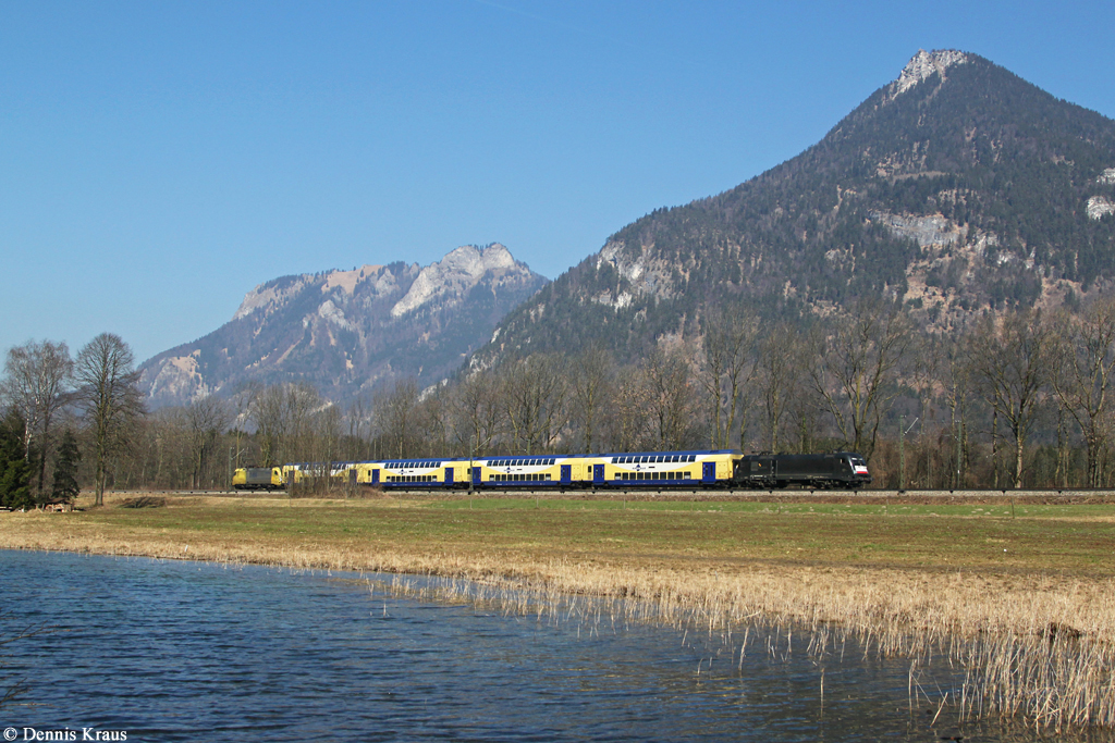 182 509 und 182 596 mit M 79069 am 13.03.2014 bei Niederaudorf.