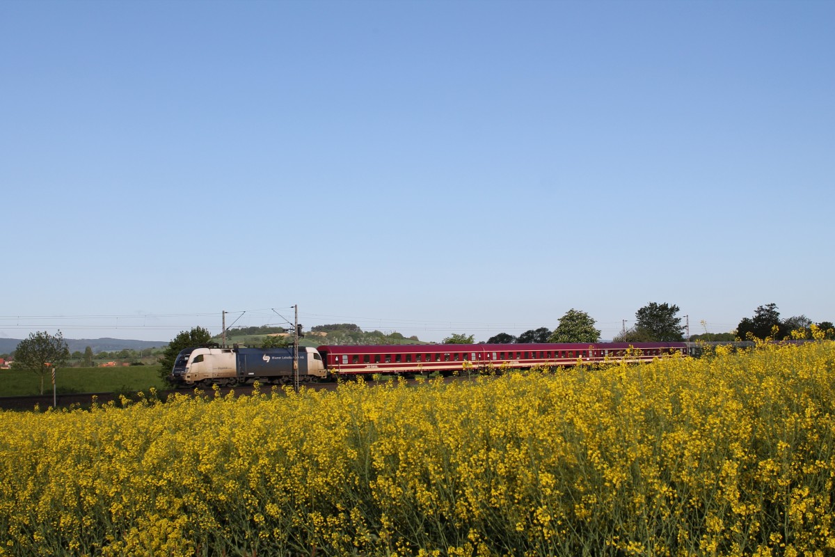 182 519 mit Sonderzug nach Nürnberg von Hannover bei Hohnstedt am 03.05.2014