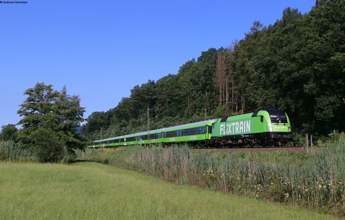 182 521-5 mit dem FLX 32612 (Stuttgart Hbf-Berlin Hbf(Tief) bei Kinzighausen 18.7.21