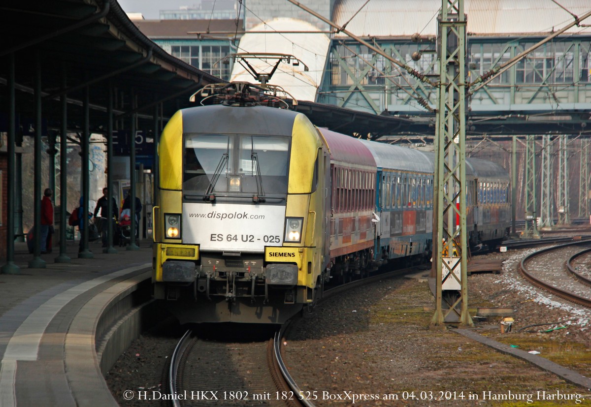 182 525/ES 64 U2-025 BoxXpress mit HKX1802 in Hamburg Harburg, M�rz 2014.