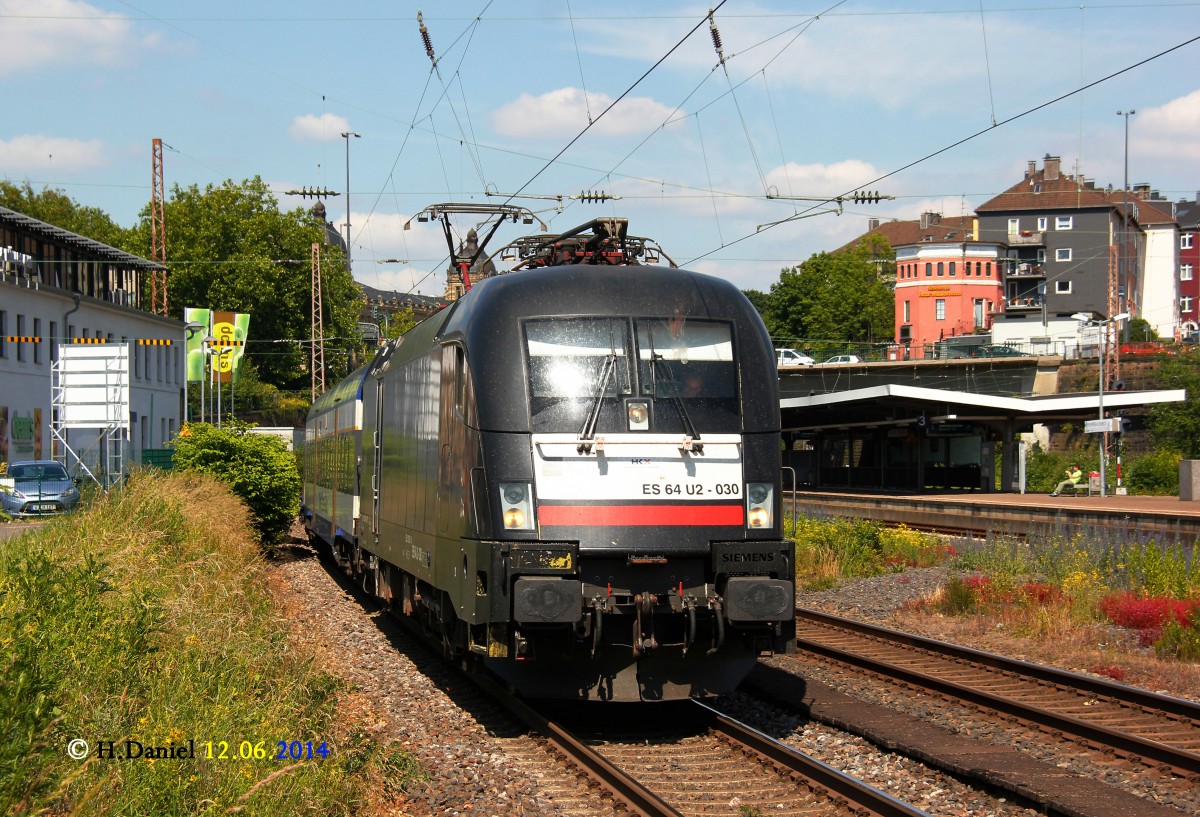 182 530/ES 64 U2-030 mit HKX am 12.06.2014 in Wuppertal Steinbeck.