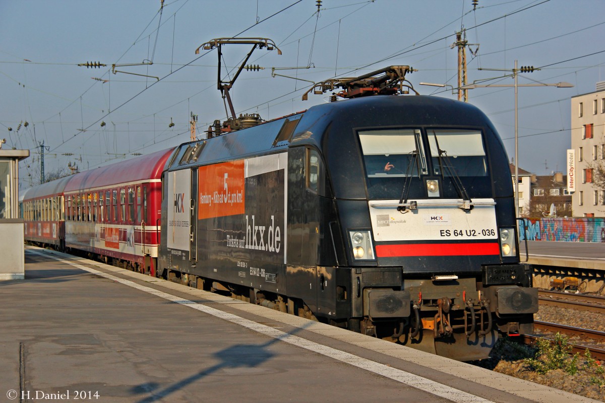 182 536/ES 64 U2-036 mit HKX1801 am 29.03.2014 in Essen Hbf. Gruß an den Tf.