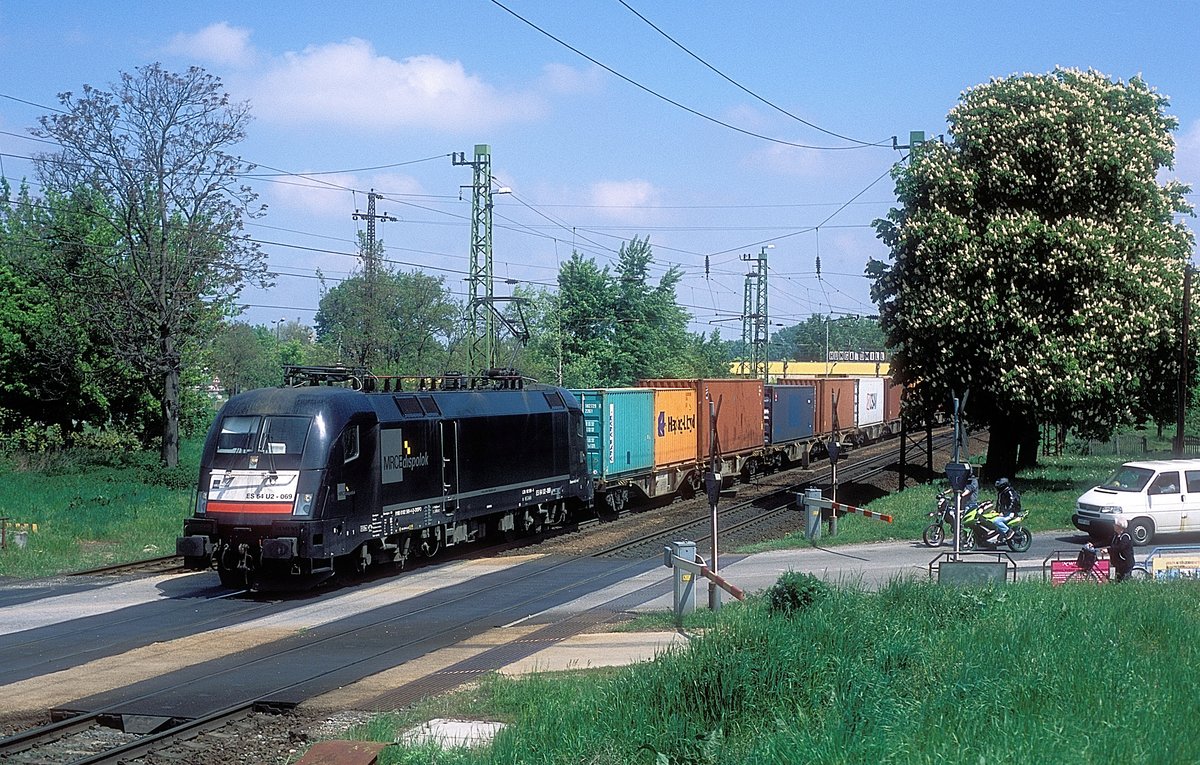 182 569  bei Komarom  04.05.17