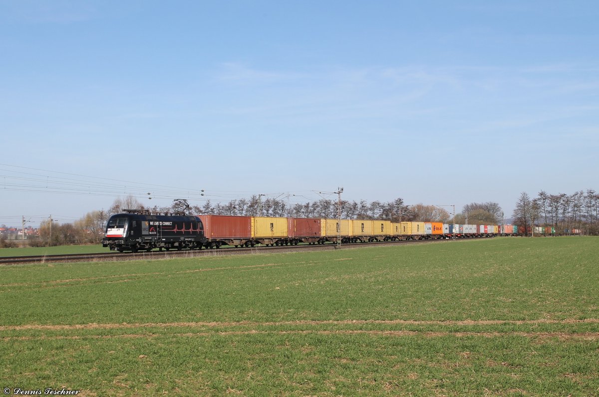 182 570-2 MRCE für TXLogistik mit einem Containerzug bei Sudheim am 16.03.2017