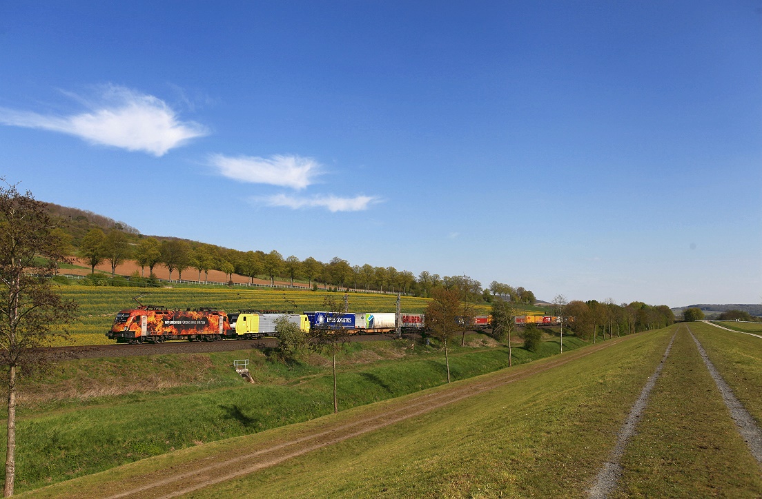 182 572 und 189 989 bei Einbeck Vogelbeck, 30.04.2017.