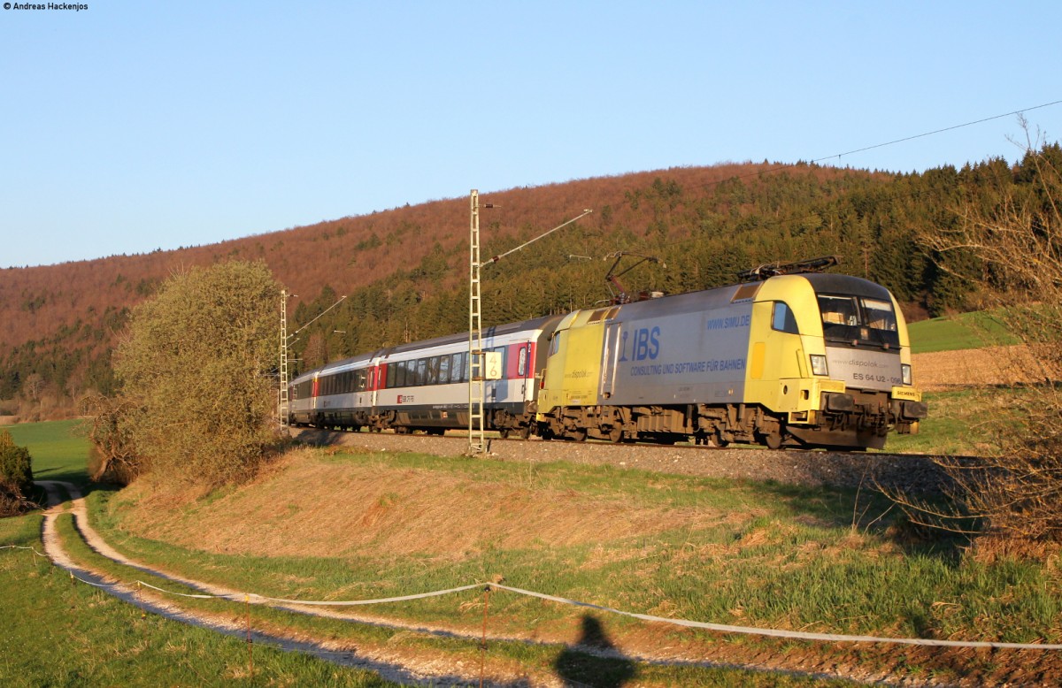 182 596-7 mit dem IC 283 (Stuttgart Hbf-Zürich HB) bei Möhringen 19.4.15