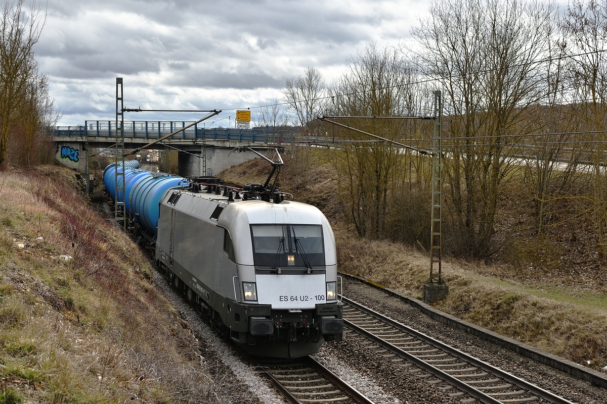 182 600 zog am 5. märz 2019 einen Kesselzug durch Lonsee Richtung Stuttgart.