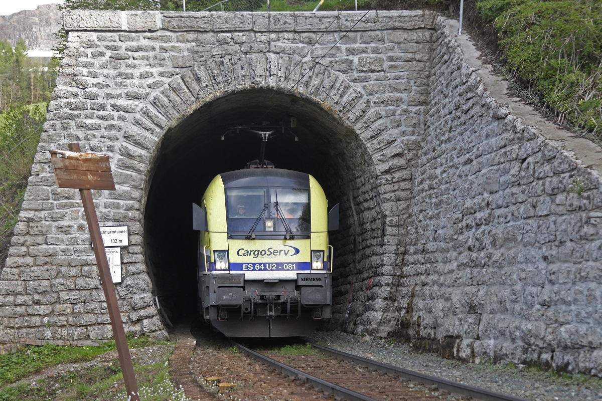 182.581 im Schichtturmtunnel am 5.05.2015.