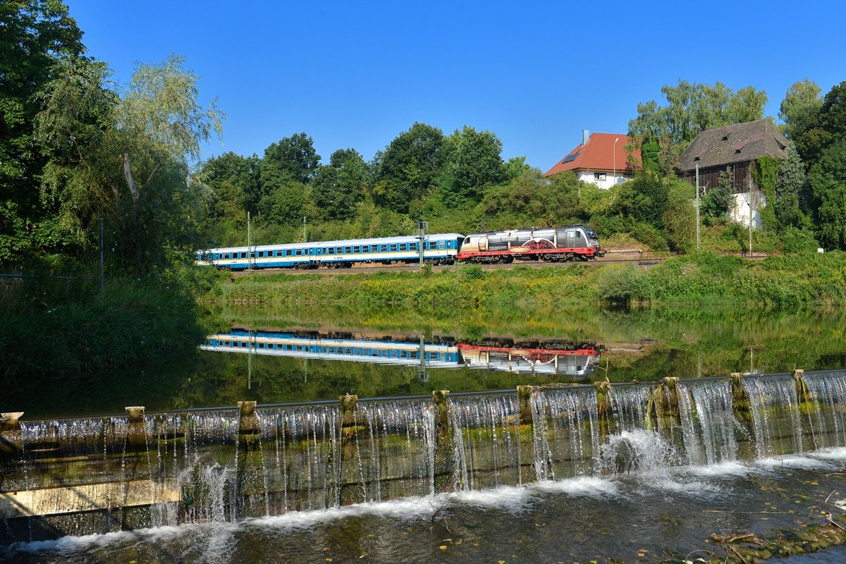 183 001 mit einem ALX am 12.08.2015 bei Volkmannsdorf.