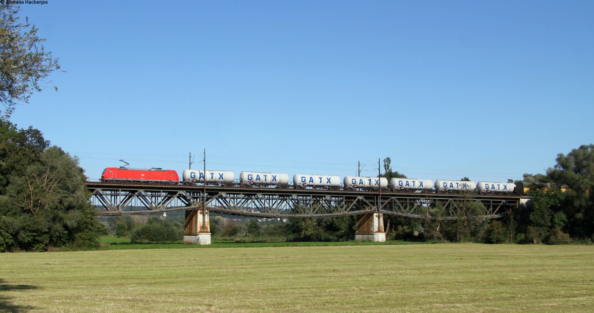 185 *** mit einem GATX Kesselwagenzug bei Donauw�rth 4.9.13
