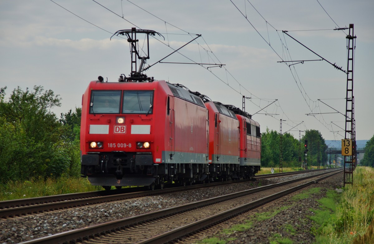 185 009-8; 185 148-4 u. 151 041-1 als Lokzug Richtung Gemünden bei Thüngersheim am 16.07.14.