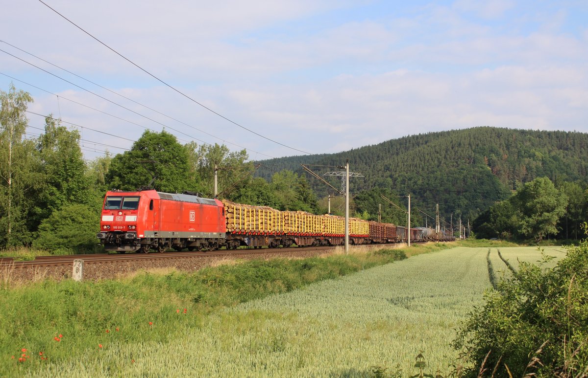 185 019-7 zu sehen am 22.06.19 bei Remschütz.