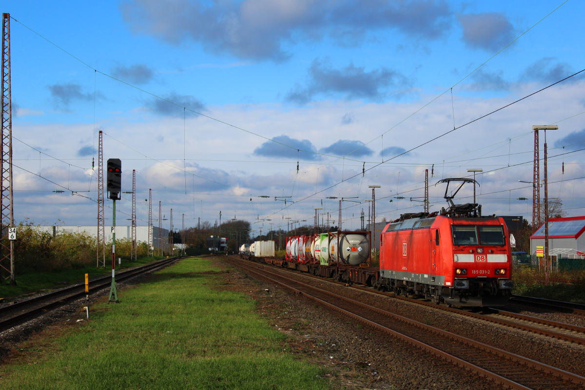 185 031 am 21.11.2015 in Hilden