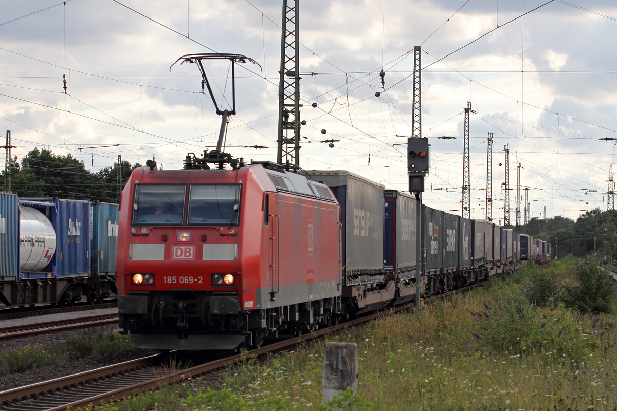 185 069-2 durchfährt Haltern am See 21.7.2015