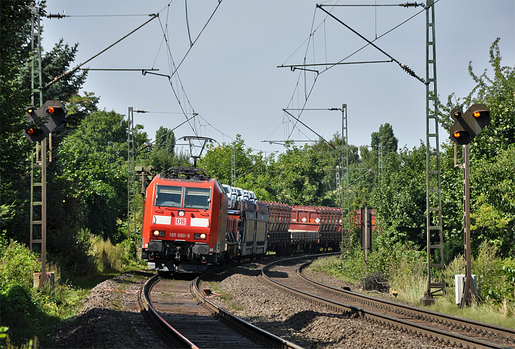 185 080-9 mit gem. Gterzug durch Bonn-Beuel - 21.08.2013