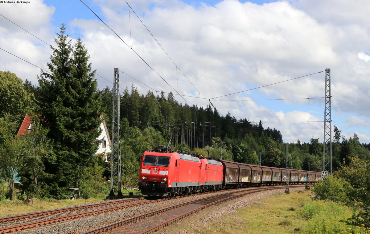 185 089-0 und 185 120-3 mit dem GAG 49064 (Buchs-Seelze Ost) bei Peterzell 8.8.21