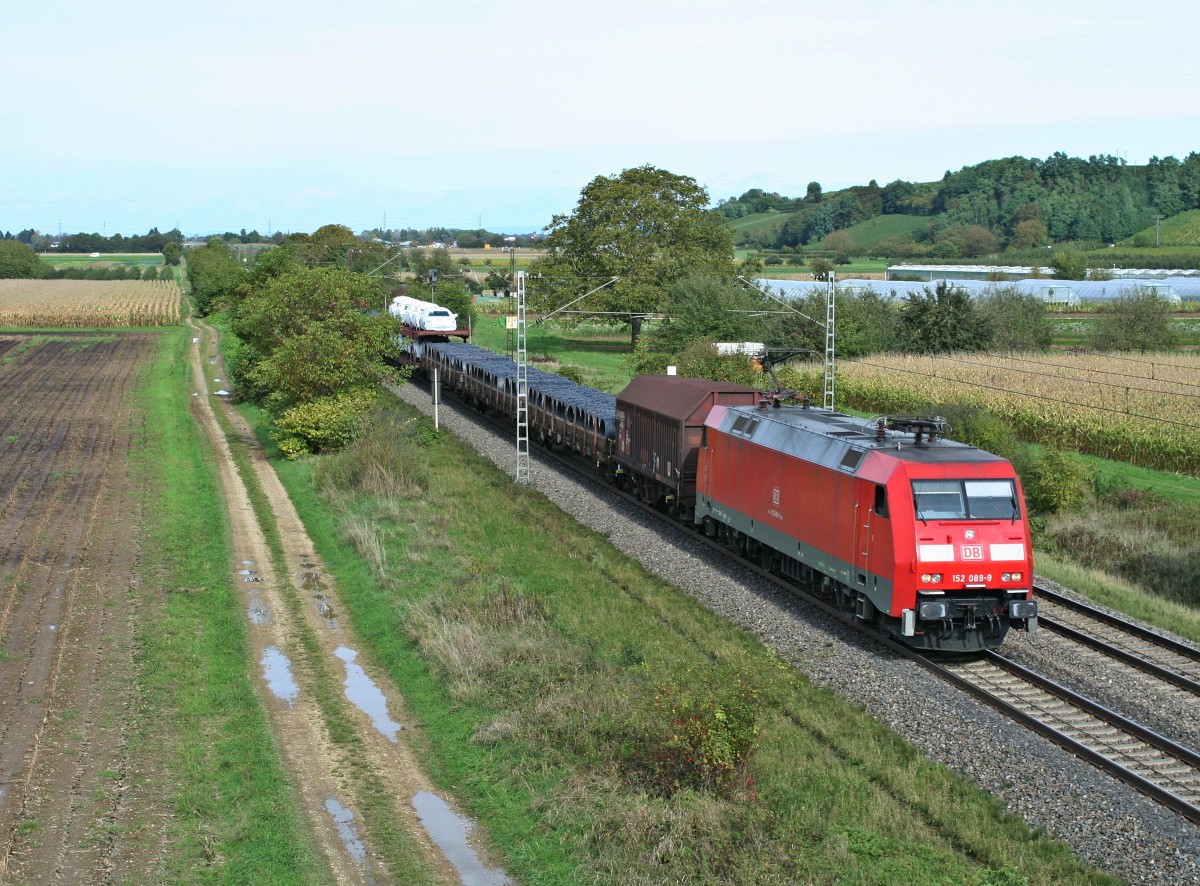 185 089-9 mit einem gemischten Gterzug gen Sden am Nachmittag des 16.10.13 bei Hgelheim.