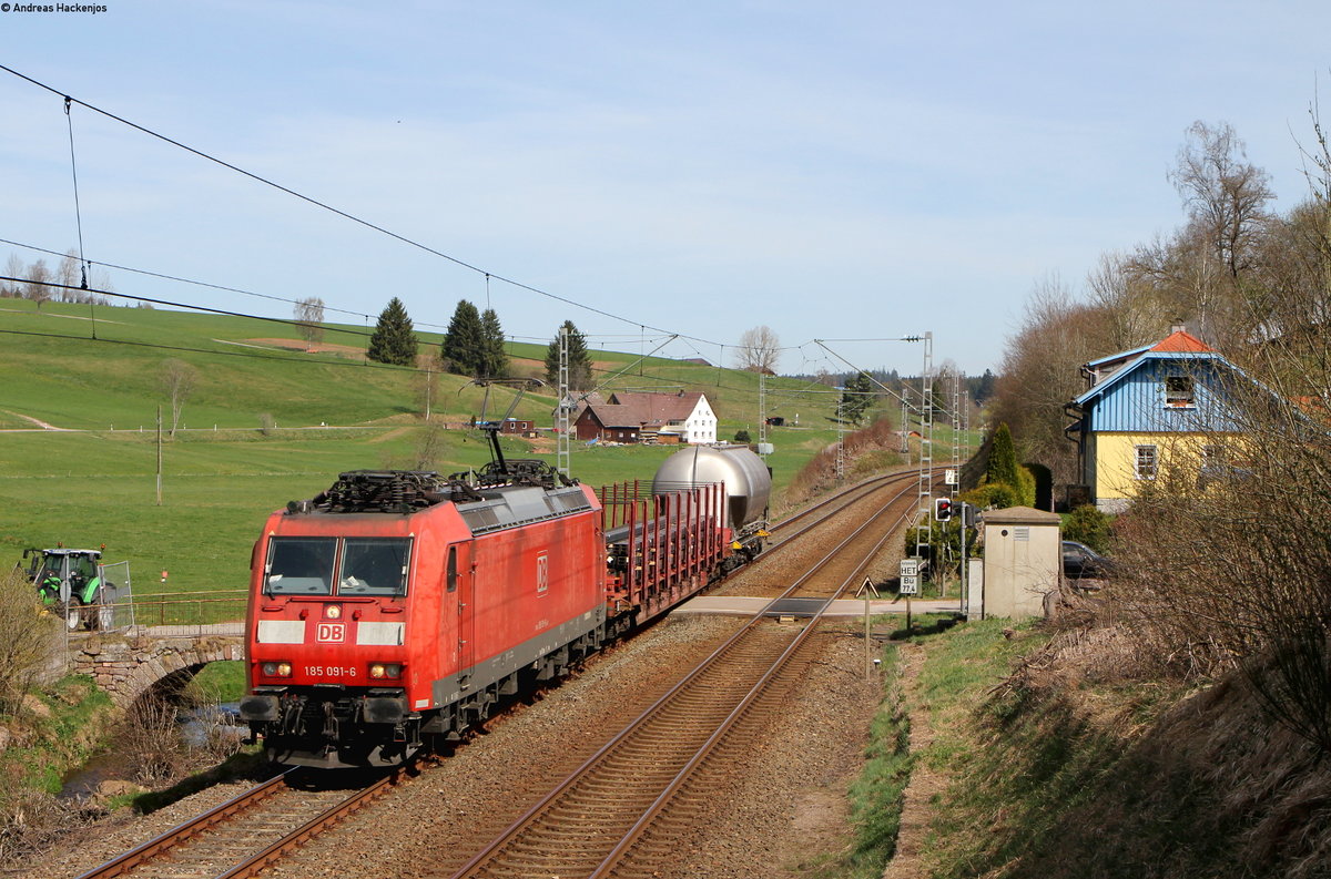 185 091-6 mit dem umgeleiteten EZ 45175 (Kornwestheim Rbf - Singen(Htw)) bei Stockburg 12.4.17