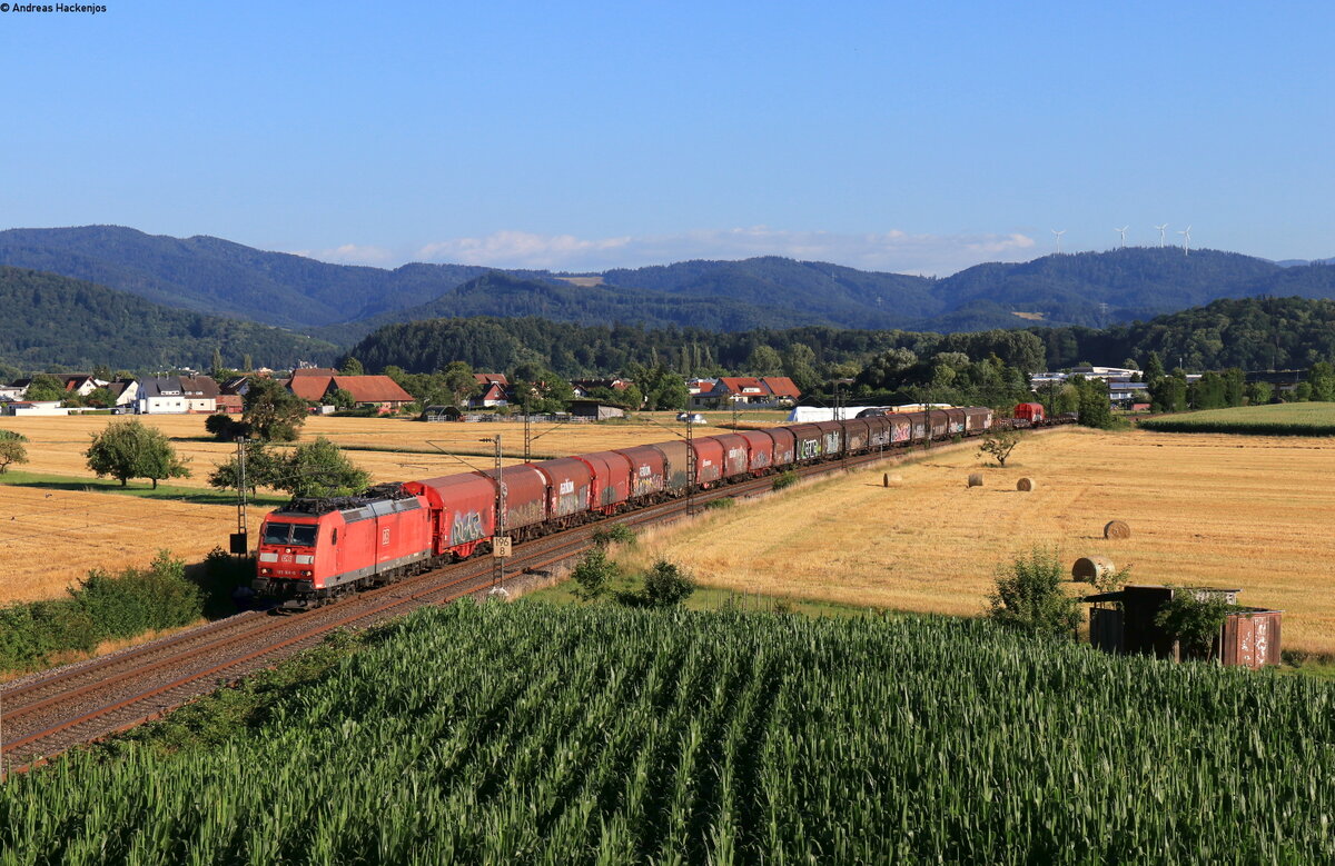 185 108-8 mit dem EZ 45*** (Chiasso - Mannheim Rbf) bei Kollmarsreute 8.7.22