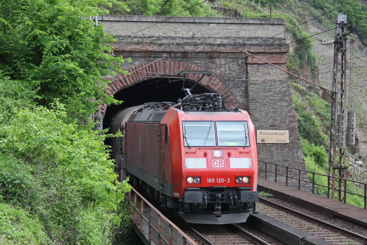 185 120 verl�sst am 19.5.13 den Prinzenkopftunnel in P�nderich.