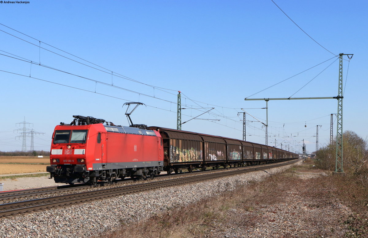 185 136-8 mit dem GK 41685 (Offenburg Gbf-Buchs) bei Schliengen 31.3.20