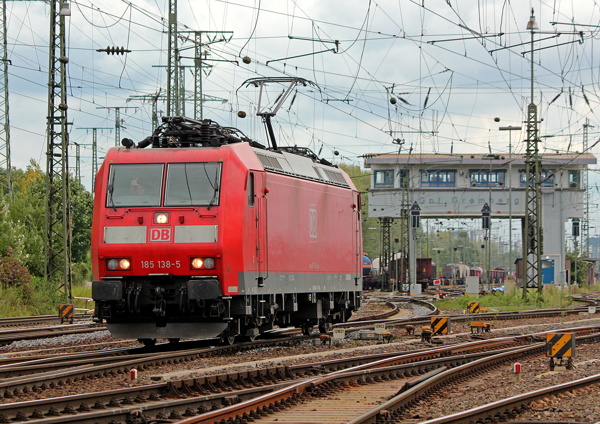 185 138-5 verl�sst Gremberg Lz rtg K�ln Eifeltor am 10.09.2013 