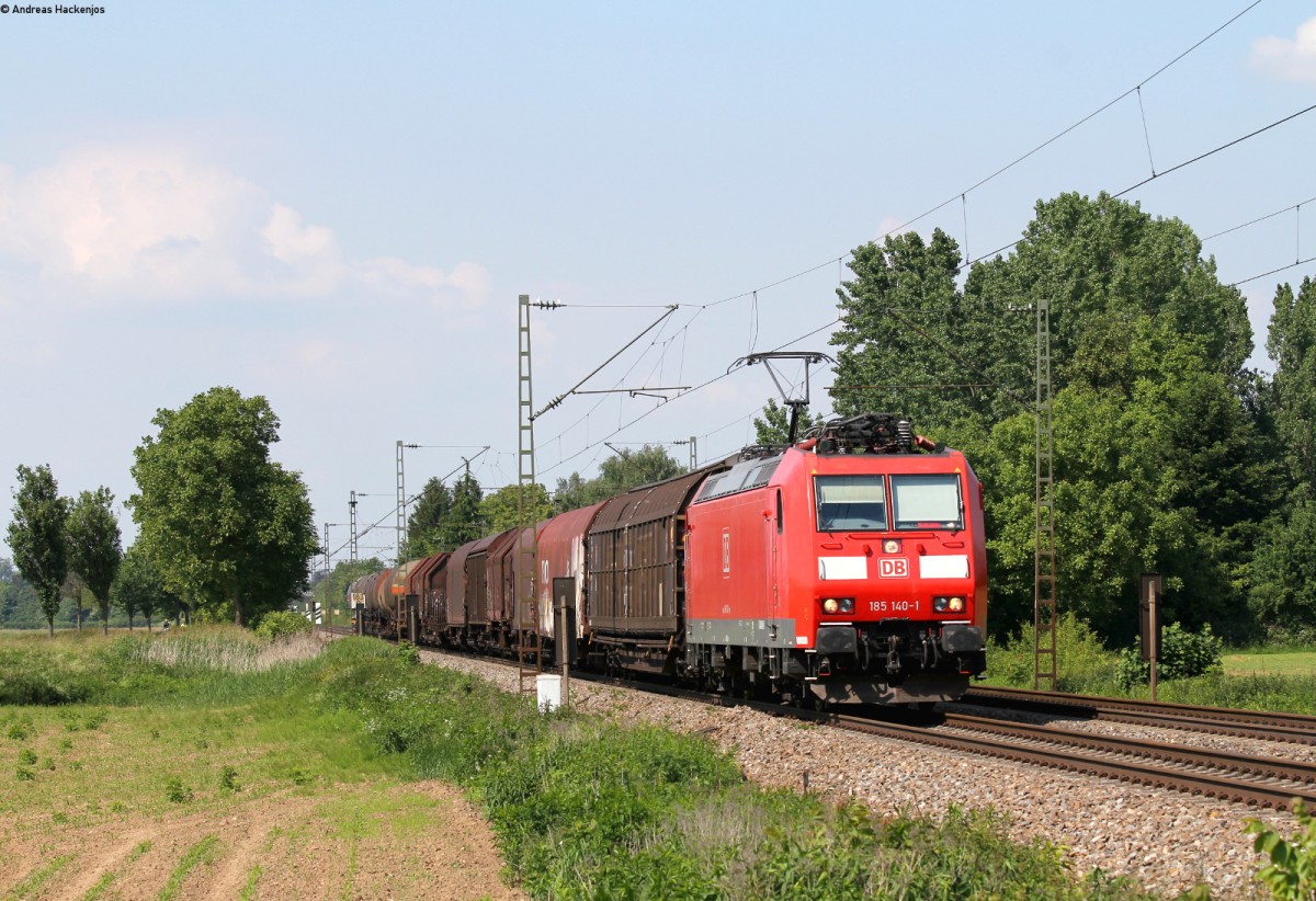185 140-1 mit dem EZ 45023 (Mannheim Rbf-Chiasso) bei Riegel 21.5.15