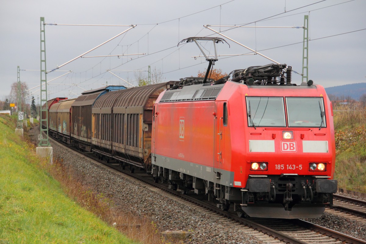 185 143-5 DB Schenker bei Staffelstein am 22.11.2013.