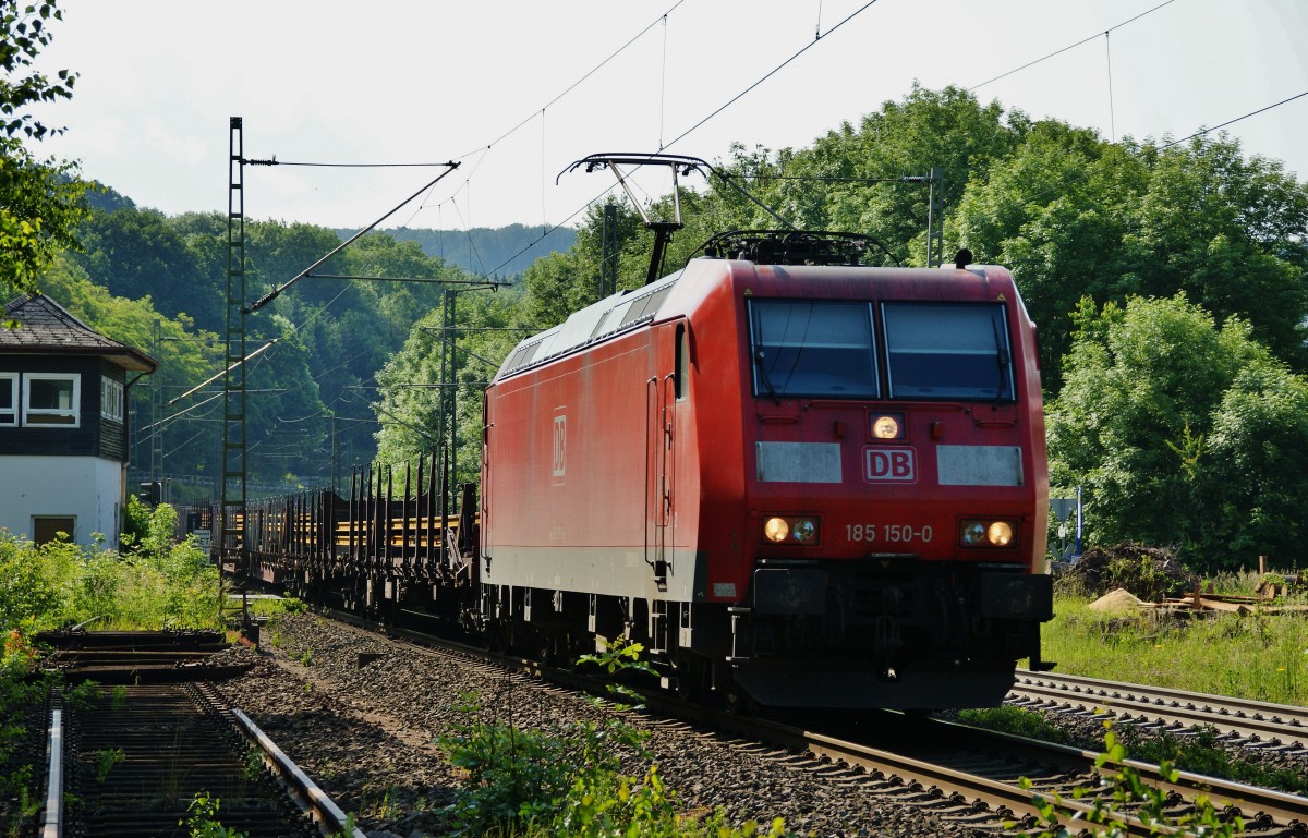 185 150-0 mit einen Schienenzug Richtung Fulda am 03.06.14 bei Vollmerz unterwegs.