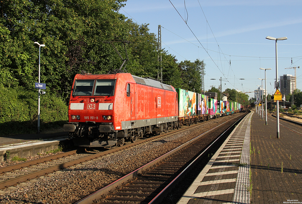 185 151 bringt den  Noahs Train  mit einem Gz nach Luxemburg, BN-Beuel 03.07.2019