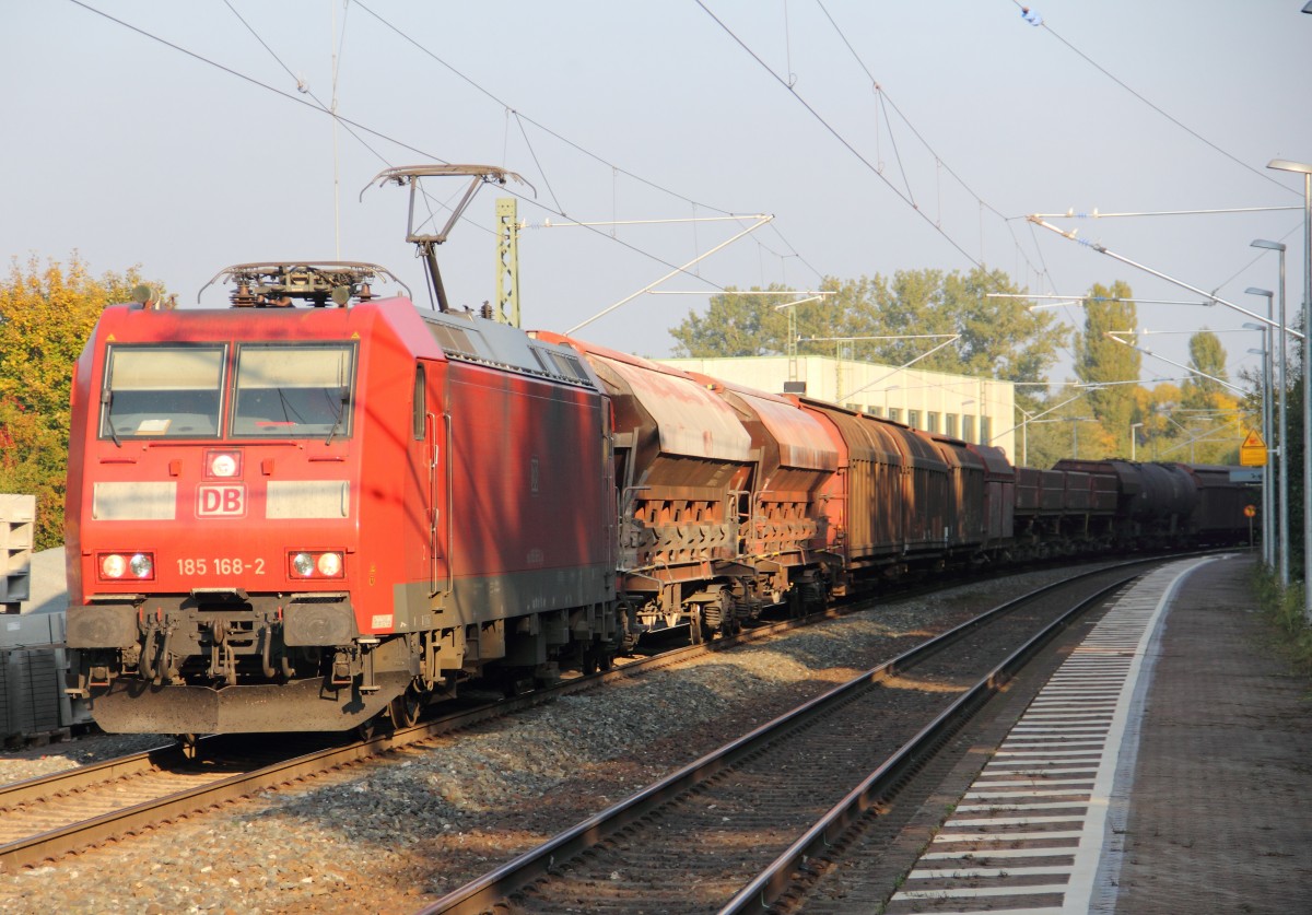 185 168-2 DB Schenker Rail in Michelau am 08.10.2013.