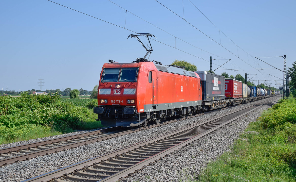 185 178 war am 30.06.2018 mit einem KV-Zug aus Köln nach Basel unterwegs, als sie ihrem Ziel mit dem durchfahren von Buggingen immer näher kam.