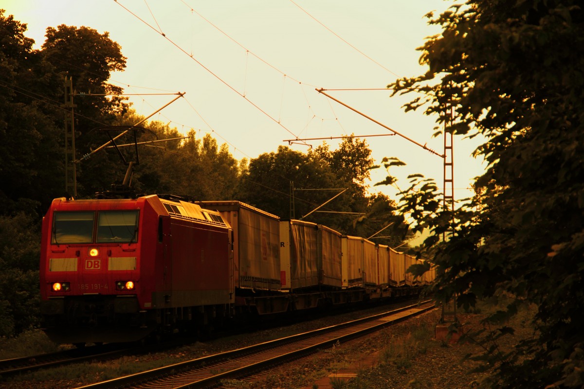 185 191-4 DB Schenker bei Michelau am 01.06.2014.