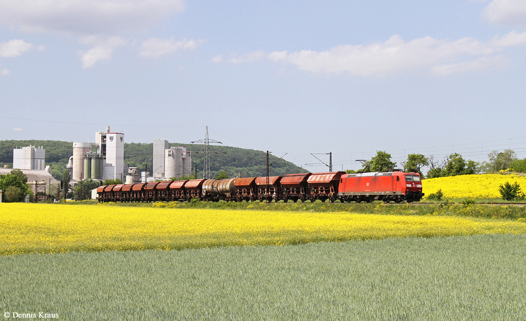 185 199 mit Güterzug am 13.05.2015 bei Karlstadt.