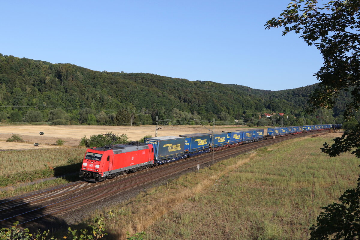 185 208 mit dem  WALTER-KLV  am 6. August bei Harrbach im Maintal.