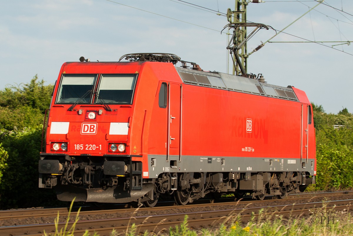 185 220-1 in Meerbusch-Osterath am 15.06.2015