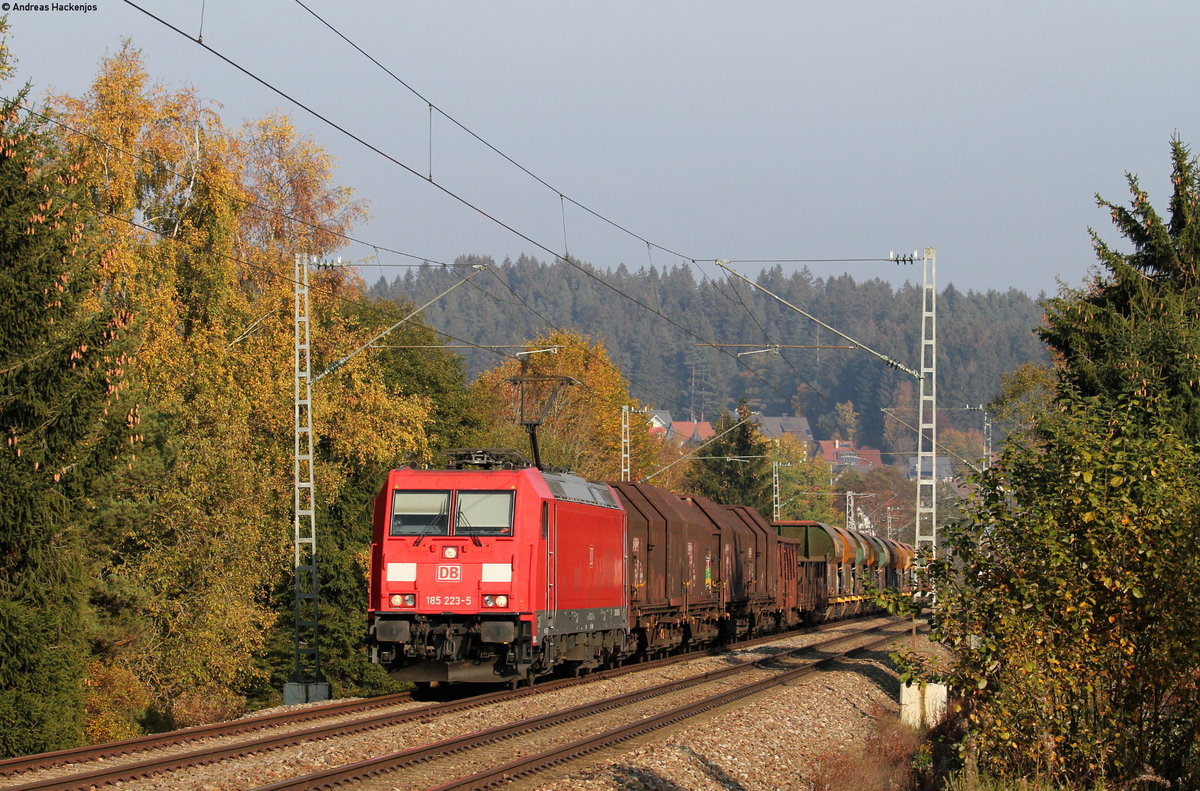 185 223-5 mit dem EK 68244 (Villingen(Schwarzw)-Offenburg Gbf) bei St.Georgen 19.10.18