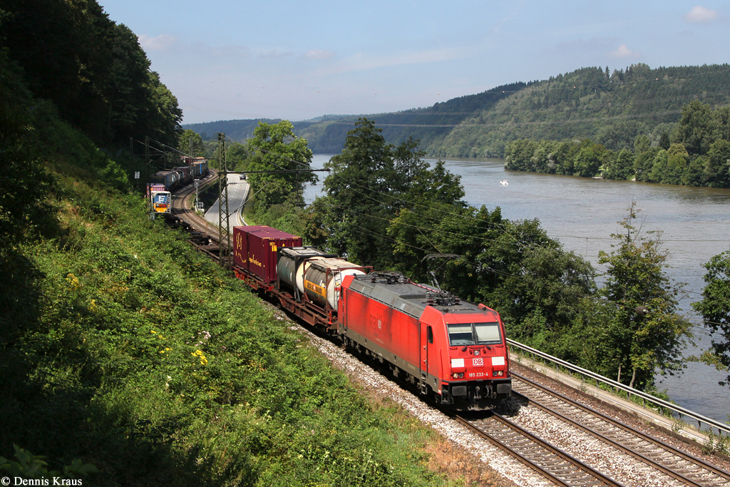 185 233 mit Klv Zug am 02.08.2014 bei Sandbach.