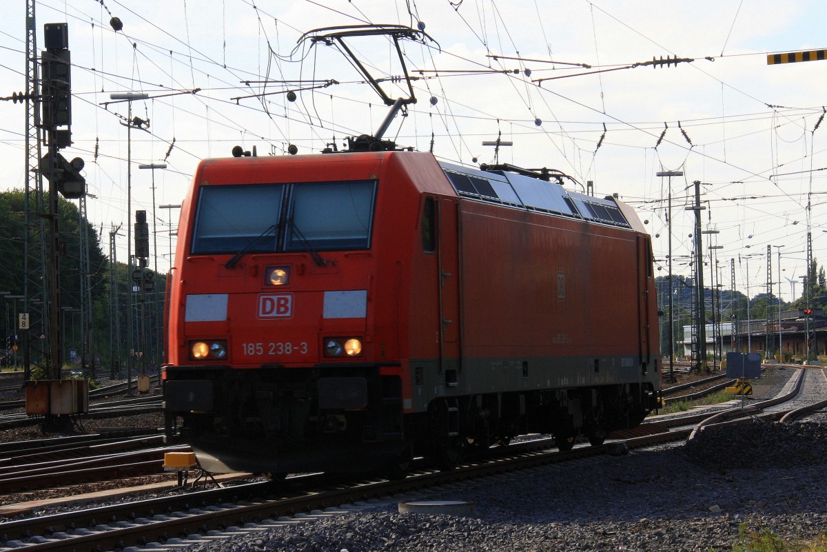185 238-3 DB rangiert in Aachen-West Endlich Sommerwetter am 17.8.2013.