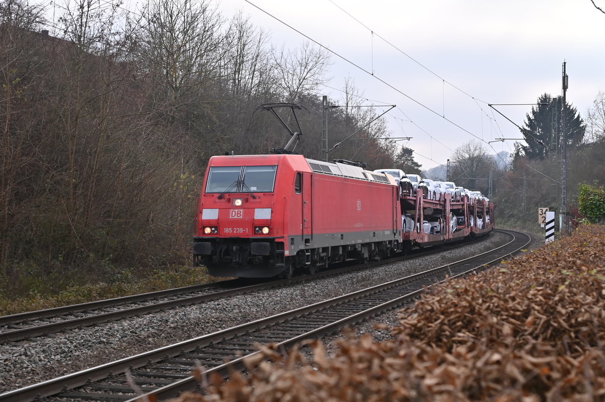 185 239-1 mit dem AUDI-Zug in Neckargerach.8.12.2020

