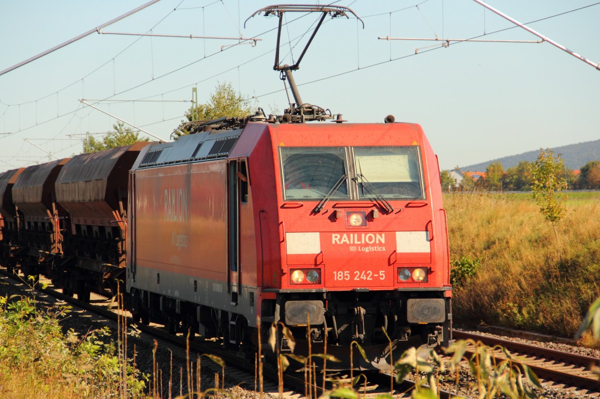 185 242-5 DB Schenker bei Staffelstein am 30.09.2011.