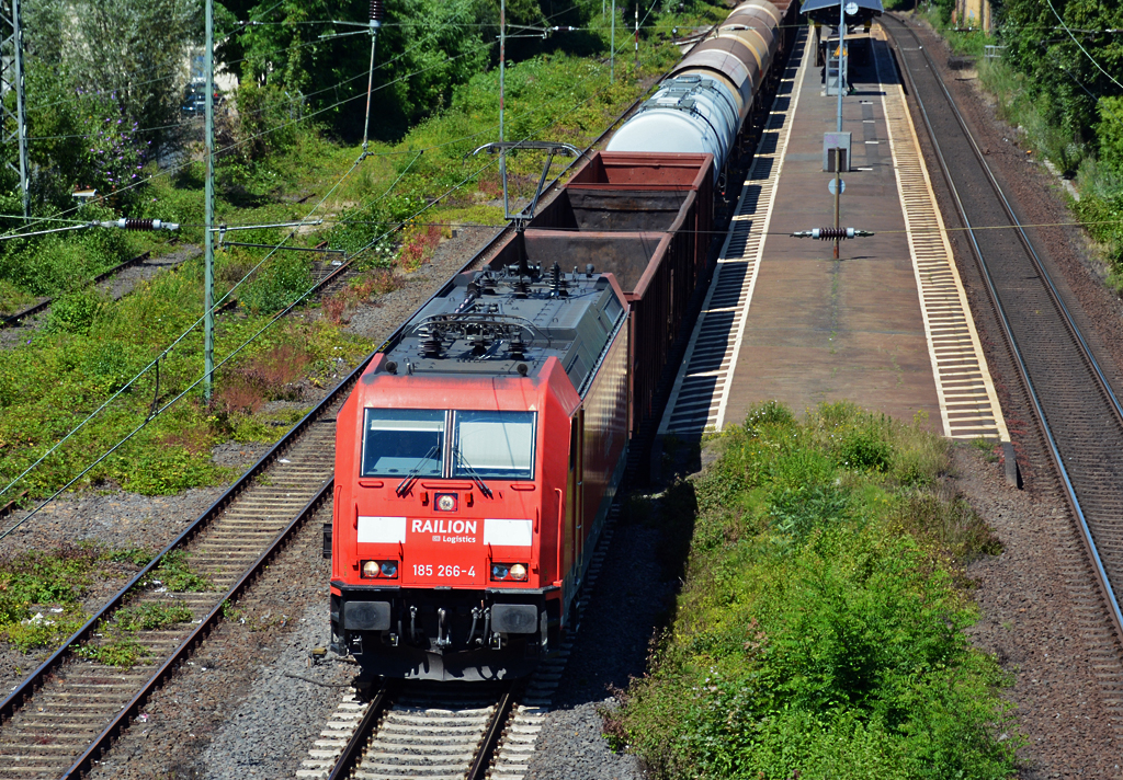 185 266-4 gem. Güterzug durch Bad Honnef - 03.07.2014