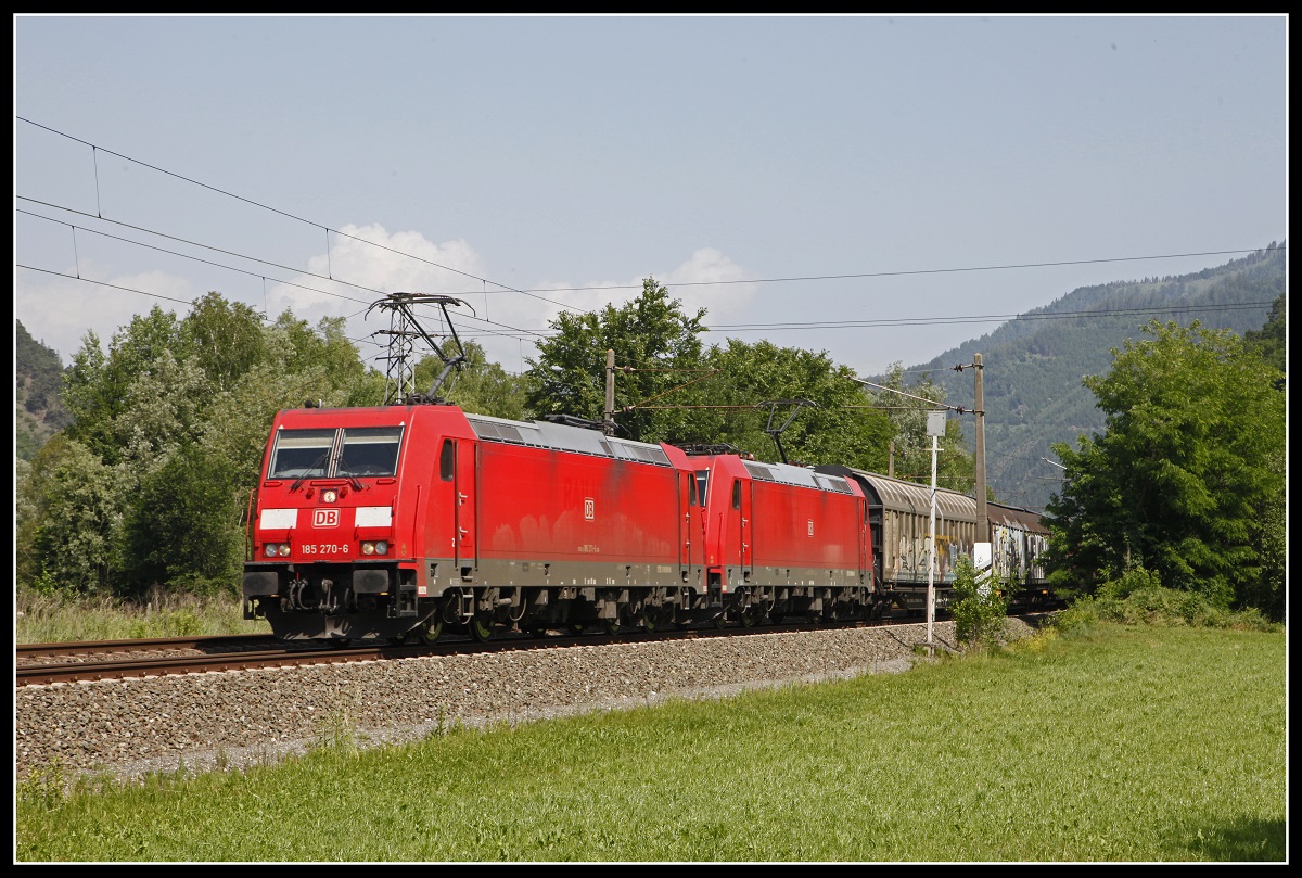 185 270 + 185 360 mit Güterzug bei Mixnitz am 13.06.2019.