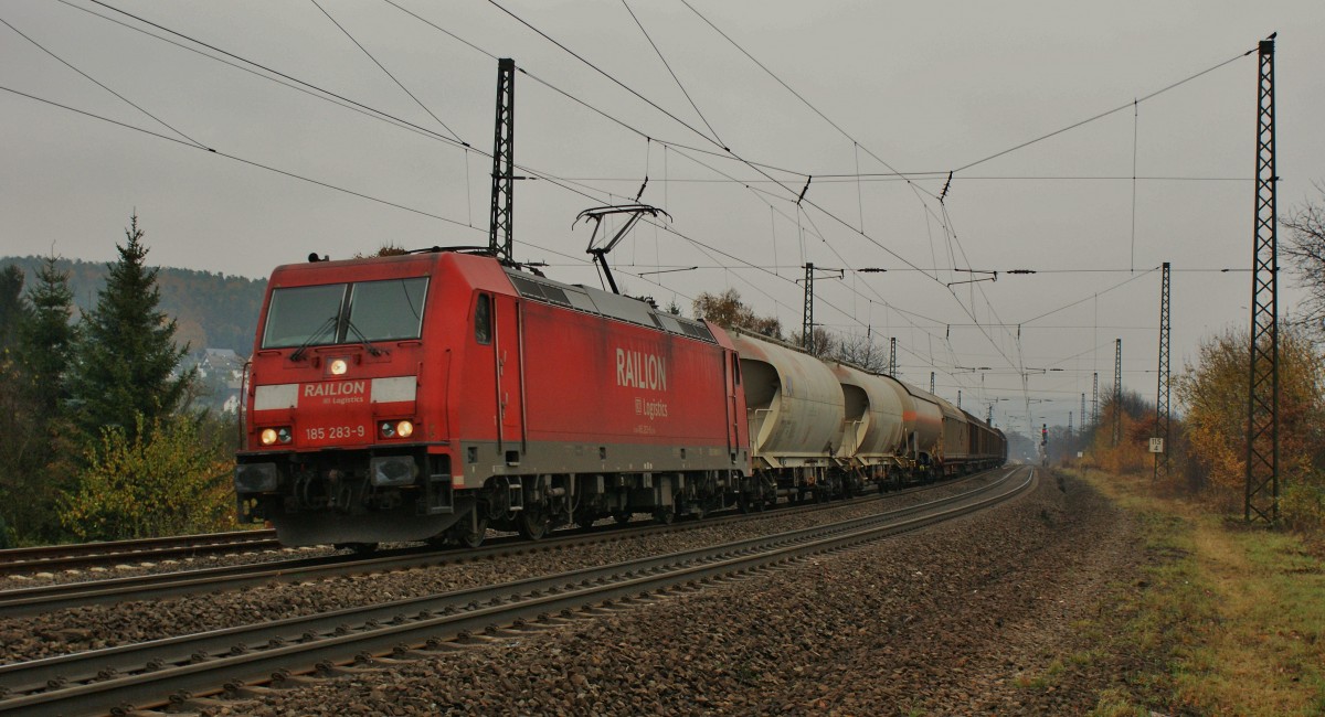 185 283-9 mit einen gemischten Güterzug am 14.11.13